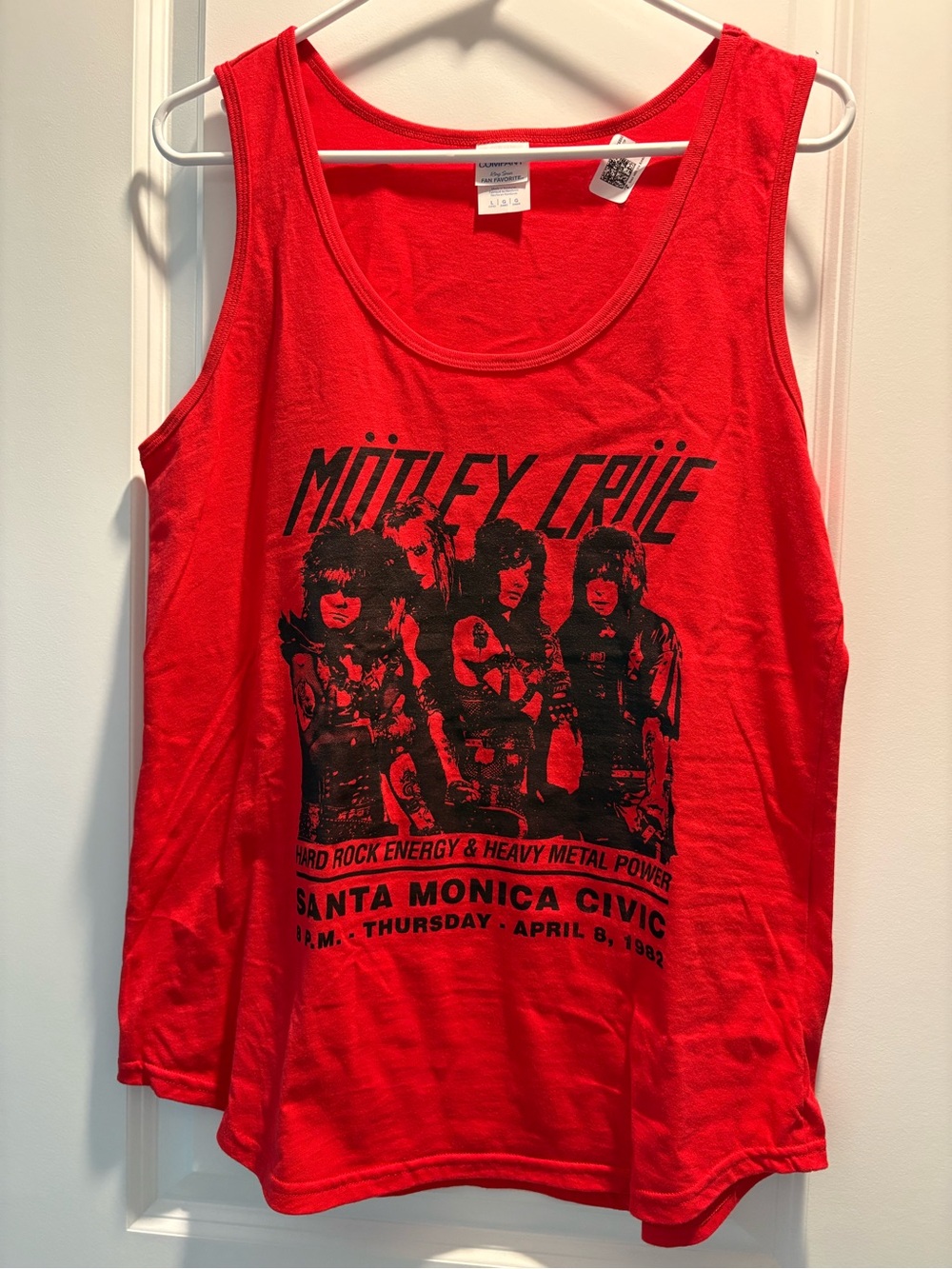 NWT- Mötley Crüe Red Graphic women’s Tank Top